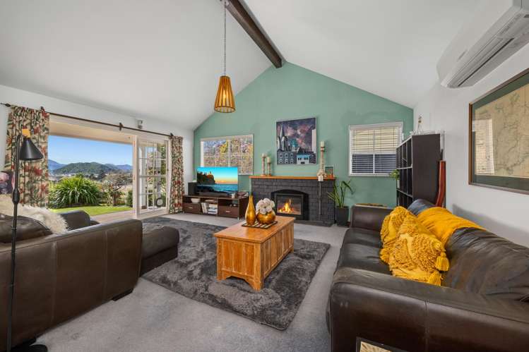 8 and 8a Angle Street Picton_9