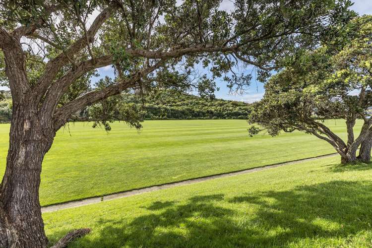 110 Main Road Titahi Bay_25