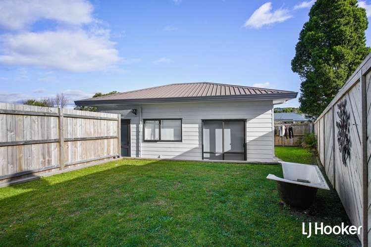 5 Marina Way Athenree_26