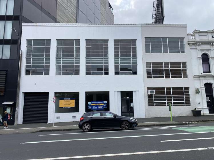 139-143 Victoria Street West_0
