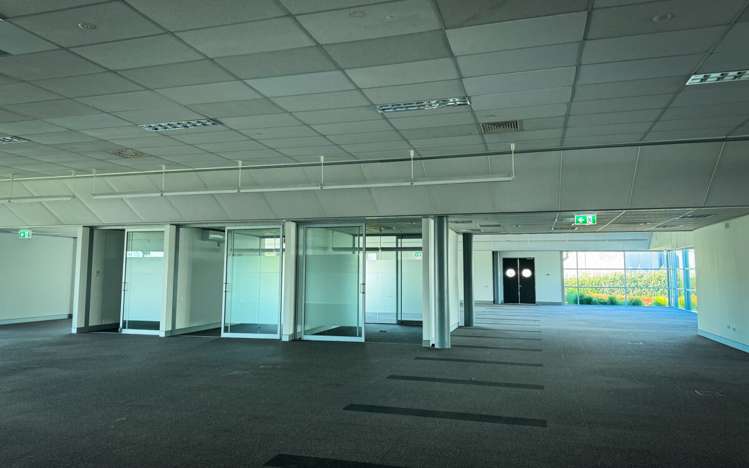 31 Highbrook Drive East Tamaki_11