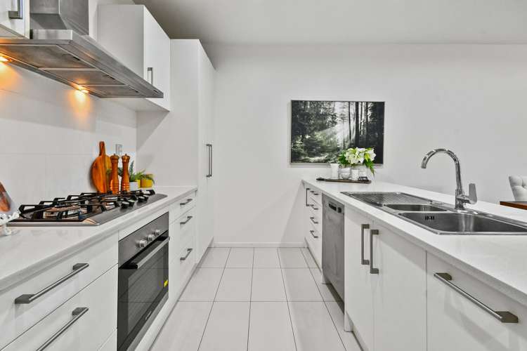 27 Popokatea Drive Takanini_8