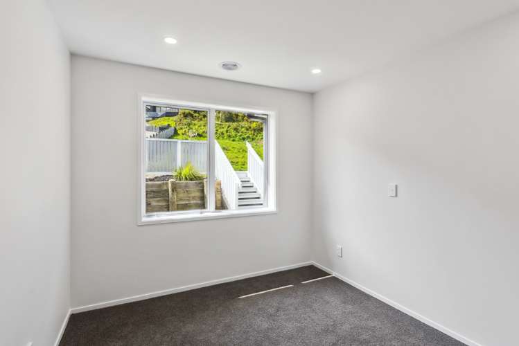 64 Kakariki Grove Waikanae_16