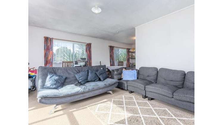 2/6 Bundena Place Clendon Park_6