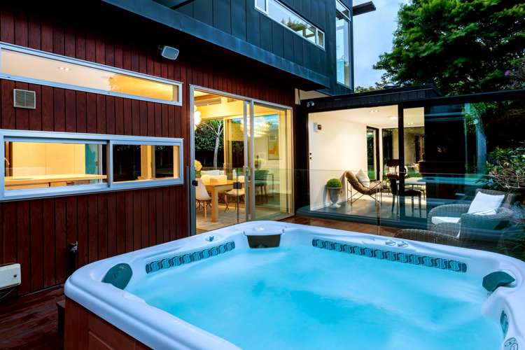 53 Hawthorne Street Strowan_15