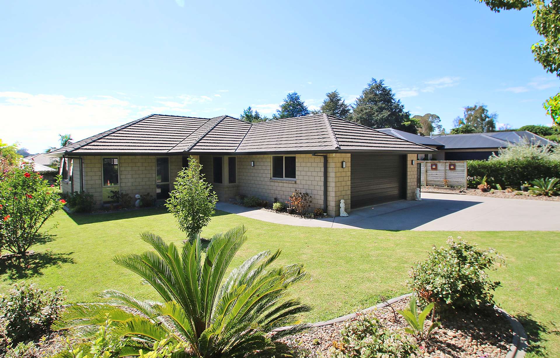 52 Kayelene Place Omokoroa Western Bay Of Plenty Houses for Sale