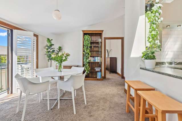 6F/5 Parliament Street City Centre_3