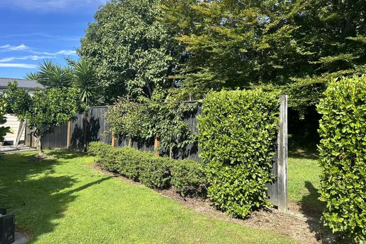 17A Feary Crescent Takaka_22