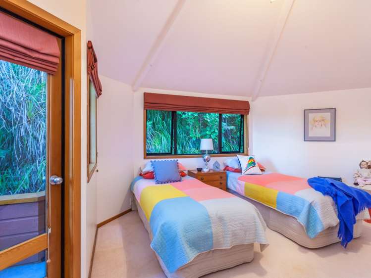 170 Scenic Drive Titirangi_11