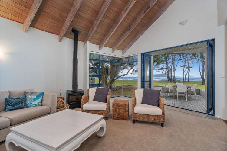 8 Courtney Close Pauanui_9