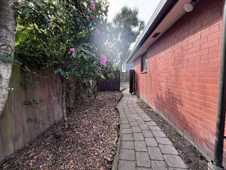 A/30 Strowan Road Strowan_13