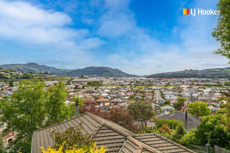 47 Easther Crescent Kew_17