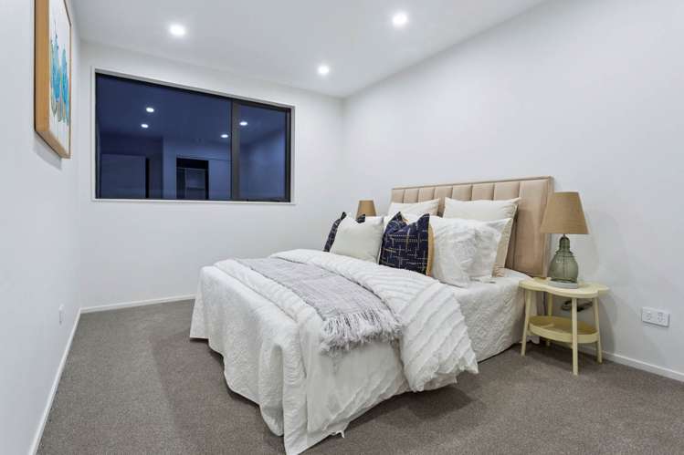 7-9/246 Wairau Road Glenfield_13