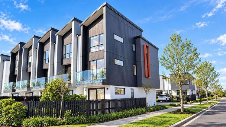 2 Papa Takaro Lane Flat Bush_20