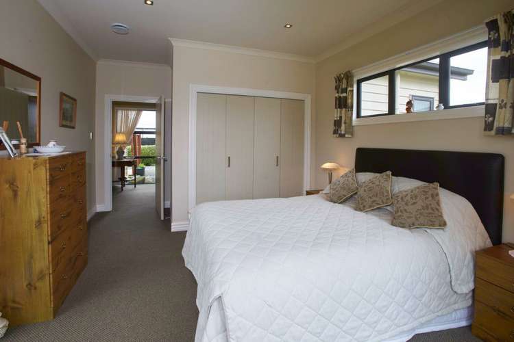 64 Breaksea Street Te Anau_27