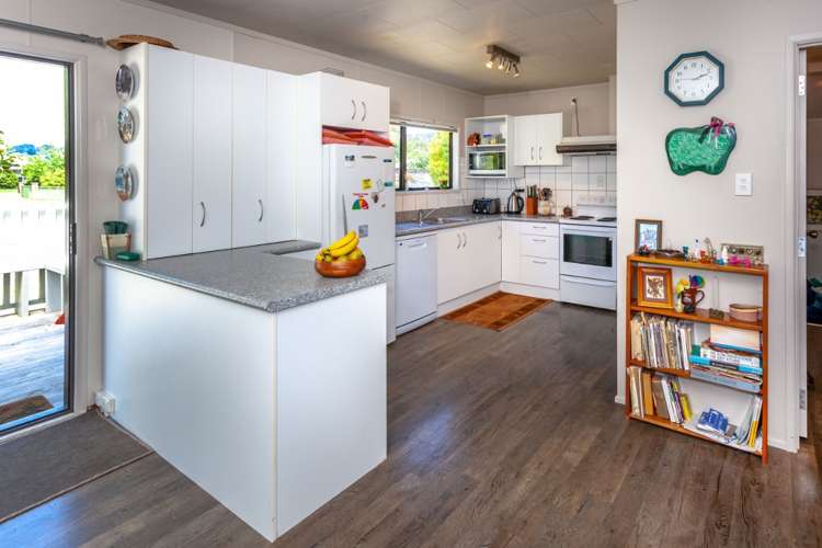 100d Waverley Place Whangamata_6