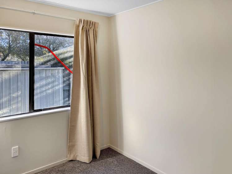 913F Nelson Street North 10490_8