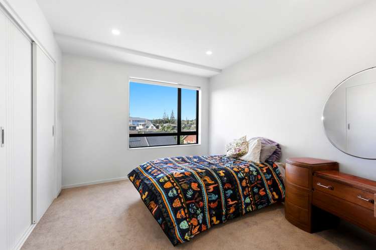 8/35 Centreway Road Orewa_6