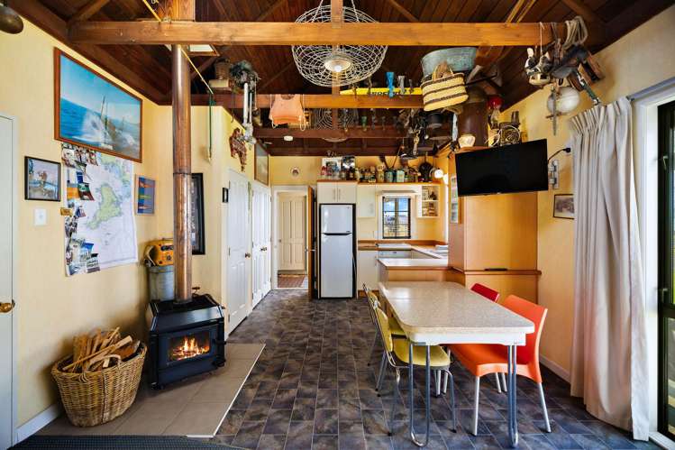 232 Colac Foreshore Road Colac Bay_23