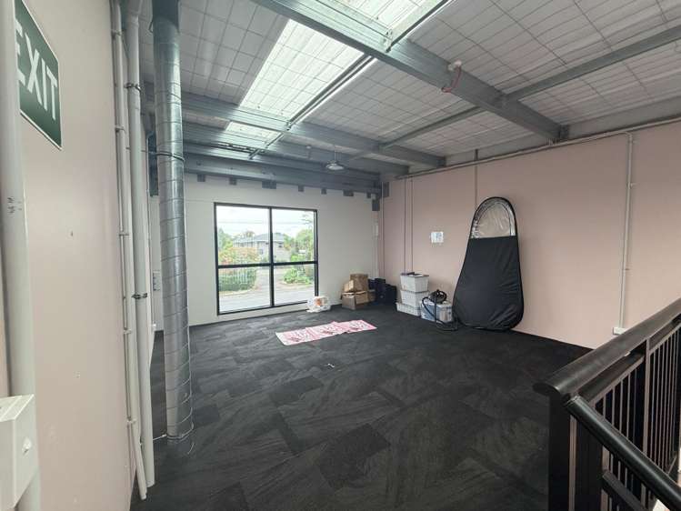 2/90 Hobsonville Road Hobsonville_7