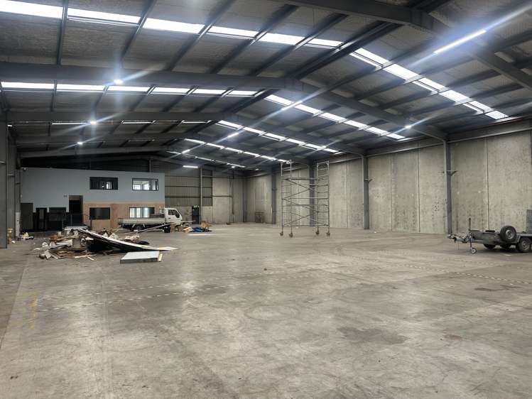 A and B/136 Cryers Road East Tamaki_2