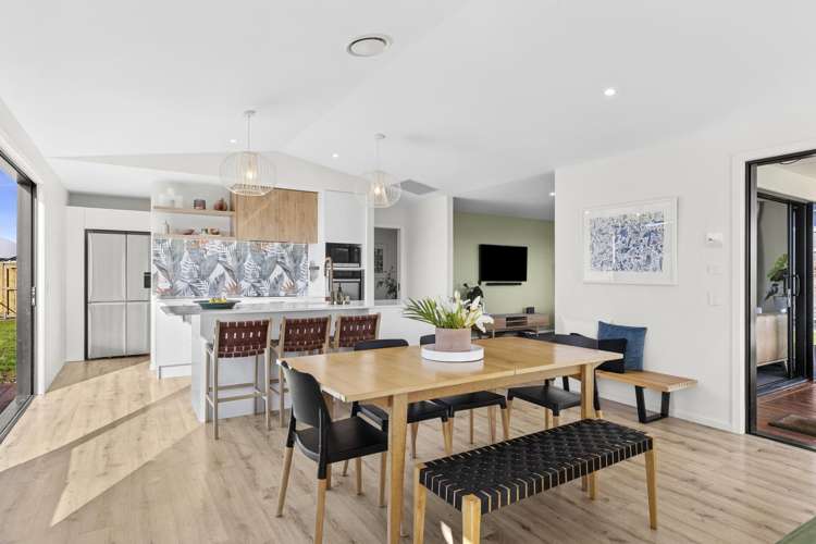 25 Coppermine Crescent Brightwater_9