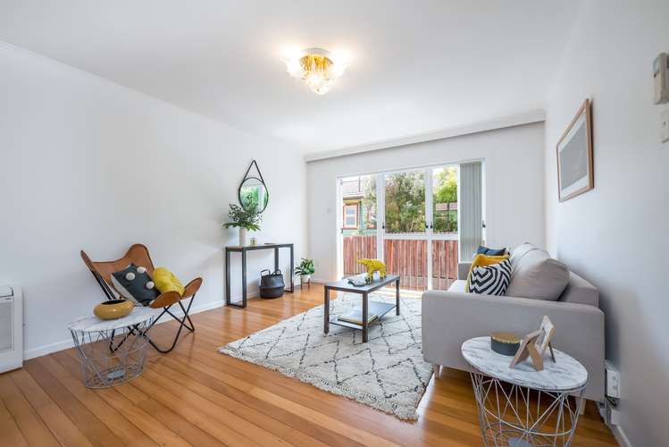 31a Oswald Crescent Paparangi_12