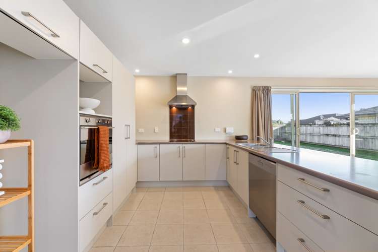 14 Avening Close Blenheim Central_13