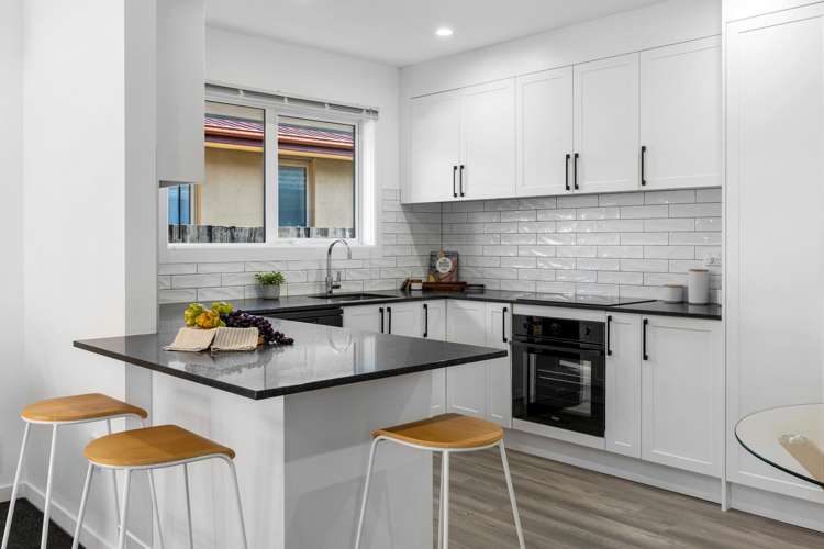 1/320 Memorial Avenue_4