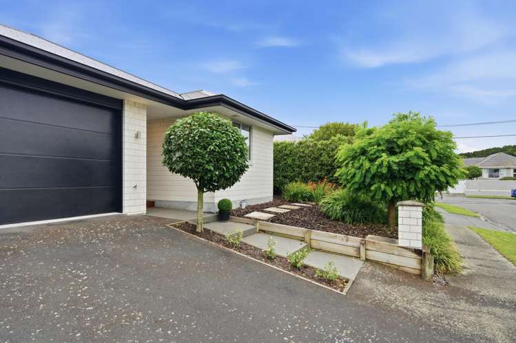 2B Gilbert Place Sydenham_17