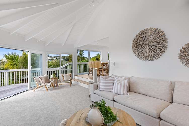 70 Bay Vista Drive Red Beach_10