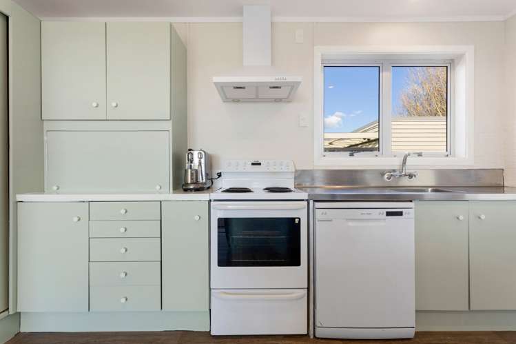 80 Robinson Road Rotoorangi_12