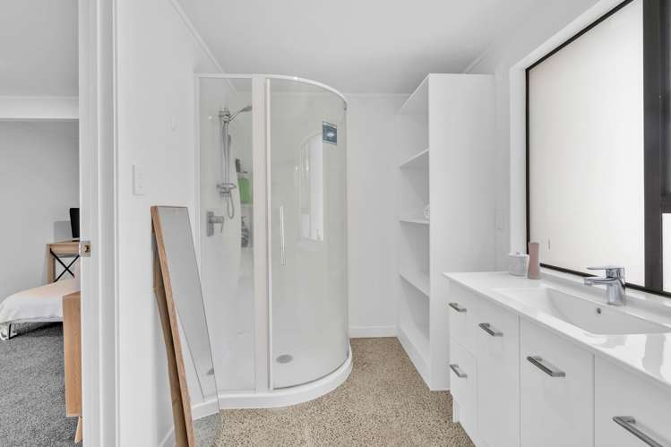 8 Awatere Place Snells Beach_17