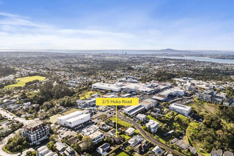 2/5 Huka Road Birkenhead_17