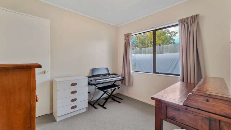 14 Elmslie Place Owhata_10