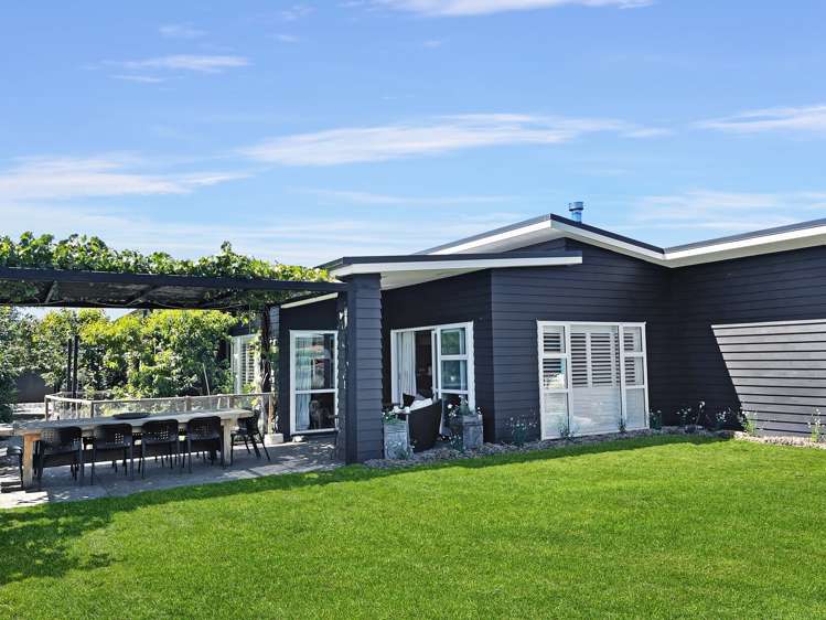 15 Rhoboro Road Twizel_22