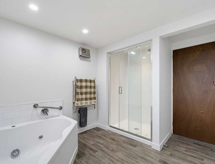25 & 27 Totara Street Kaka Point_32