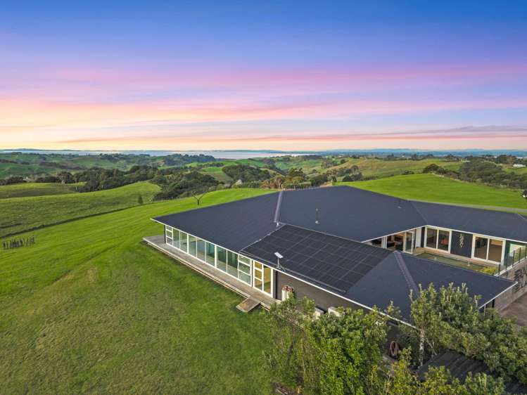 215 J Renall Road Pollok_45