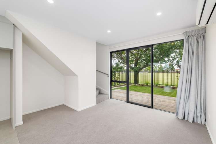 7 Malaga Crescent Harewood_10