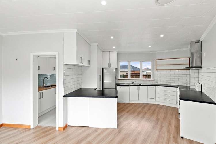 60 Teesdale Street Burnside_2