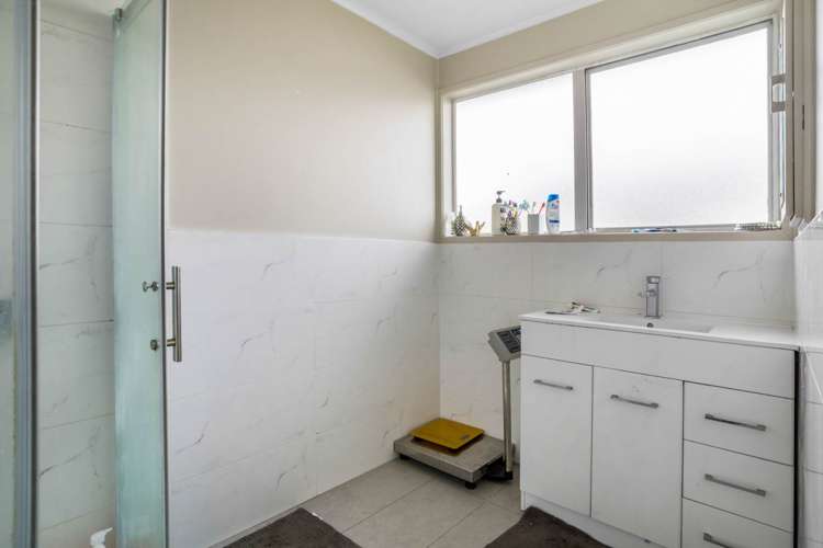 1 Becker Drive Manurewa_13