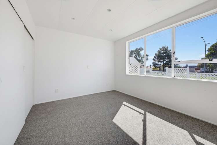 67 Broadway Waitara_15