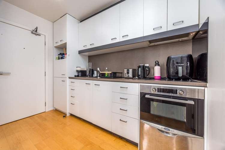 8A/32 Eden Crescent Auckland Central_11