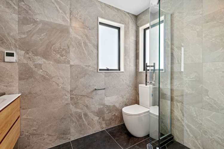 1 Milenio Crescent Windsor Park_15