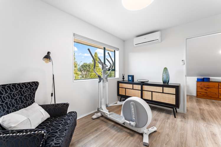 8 Vinograd Drive Te Atatu Peninsula_14