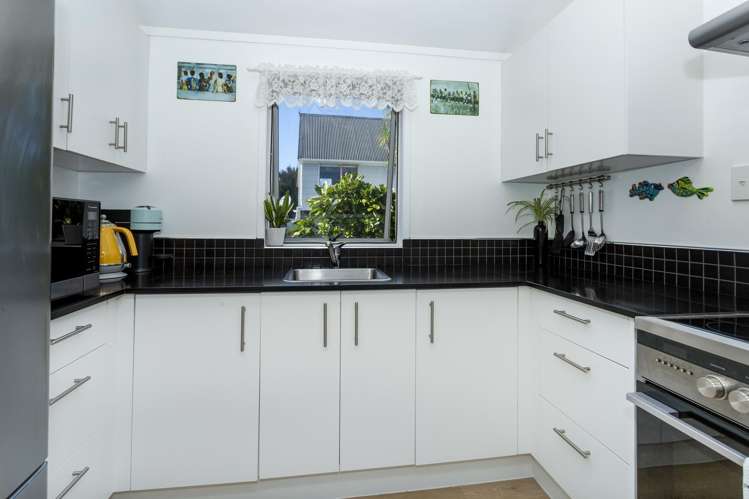 1/16 Tamahere Drive Glenfield_3