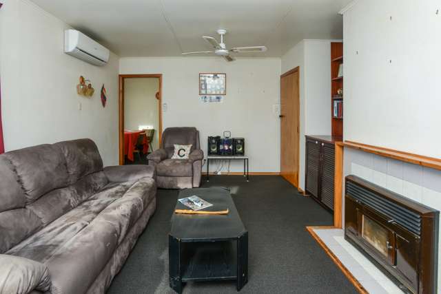 702 Kiwi Street Camberley_2