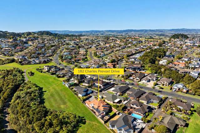 330m2 (mol) on Totara Park!