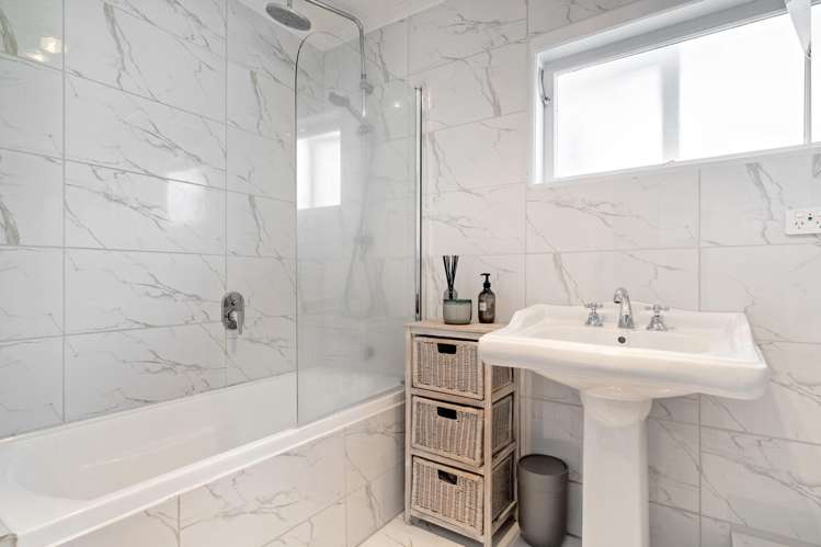 33 Rambler Crescent Beach Haven_16