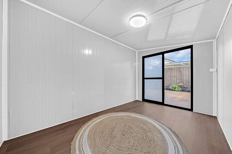 101 Seabrook Avenue New Lynn_16